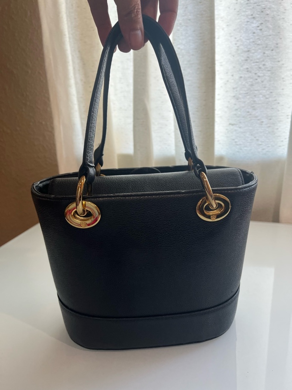 MCM SMALL BLACK LEATHER HANDBAG - Picture 4 of 11